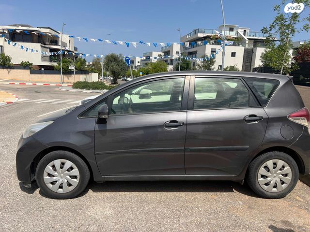 מודעת רכב טויוטה ורסו-S