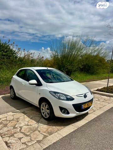 מודעת רכב מאזדה 2