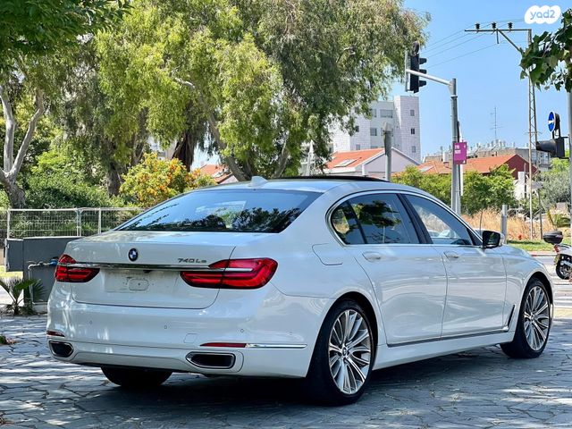 מודעת רכב ב מ וו סדרה 7