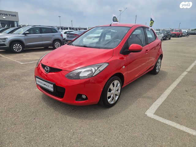 מודעת רכב מאזדה 2