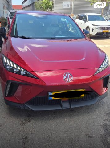 מודעת רכב אם ג'י MG4 1