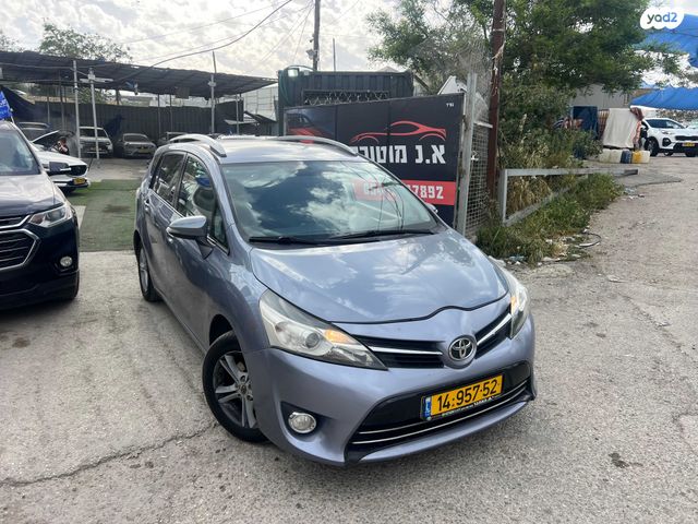 מודעת רכב טויוטה ורסו