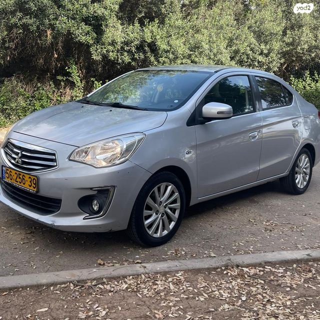 מודעת רכב מיצובישי אטראז'