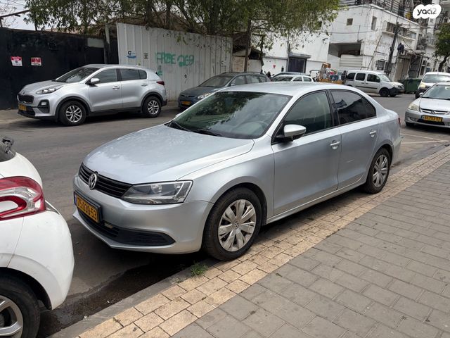 מודעת רכב פולקסווגן ג'טה 