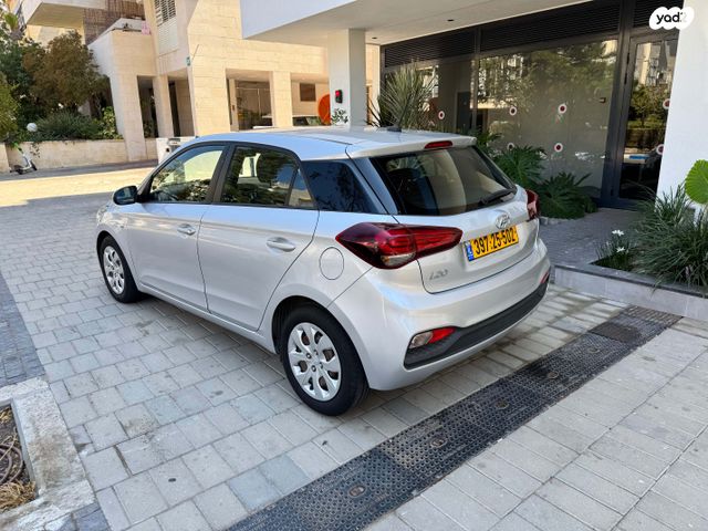 מודעת רכב יונדאי i20