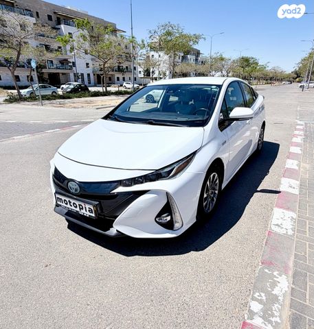 מודעת רכב טויוטה פריוס