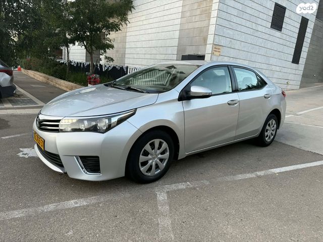 מודעת רכב טויוטה קורולה