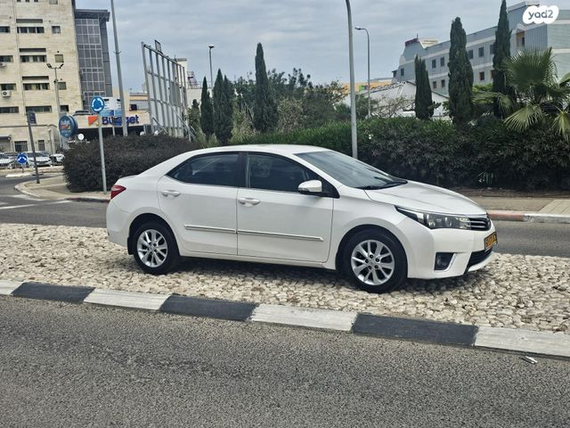 מודעת רכב טויוטה קורולה