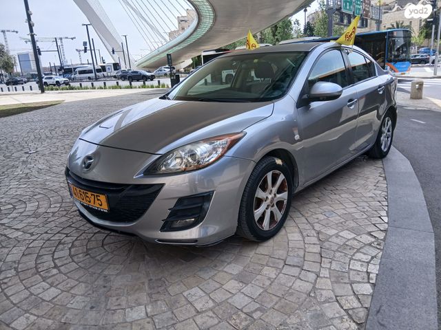 מודעת רכב מאזדה 3