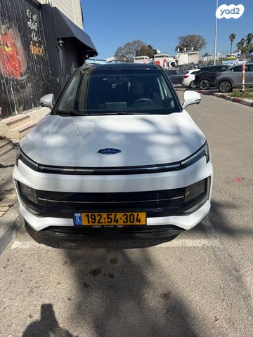 מודעת רכב ג׳יי.איי.סי E-JS4