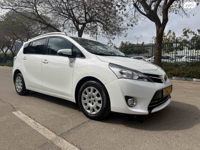 מודעת רכב טויוטה ורסו 1