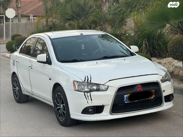 מודעת רכב מיצובישי לנסר