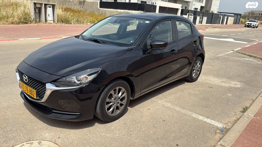 מודעת רכב מאזדה 2