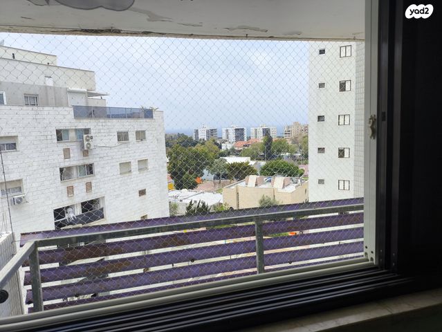 קרן היסוד 18