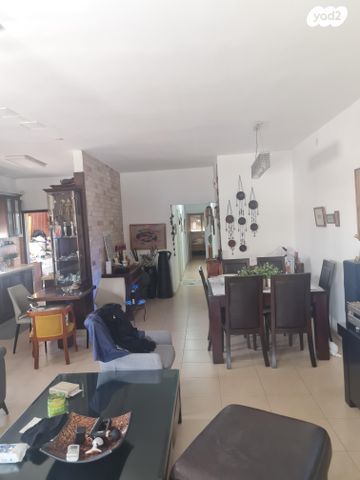 יהושע חנקין 22