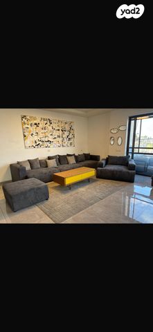 מבוא האגוז 4