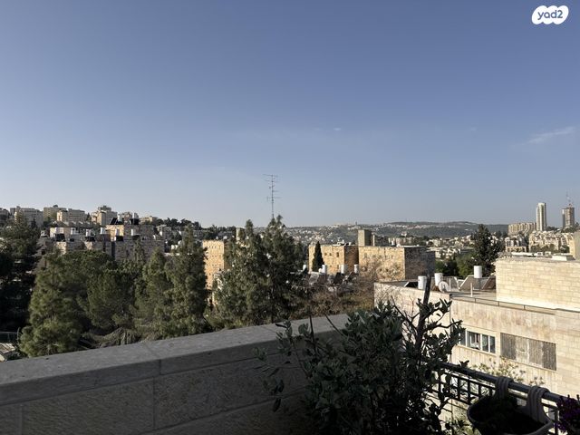 י.צ. מיכאלסון 14