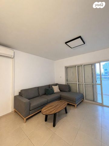 בית הערבה 12