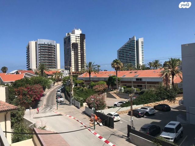 קדושי השואה 67