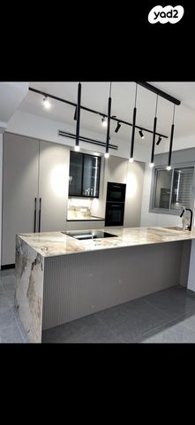 יוסף בורג 90