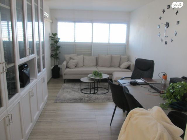 יצחק בן צבי 10