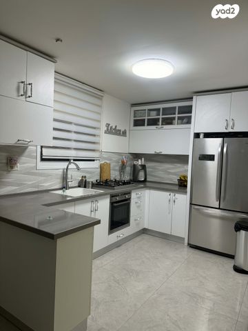 רות שפירא סמילן 17