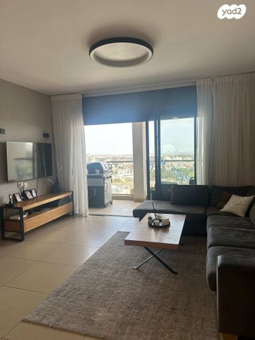 אריה בן אליעזר 22