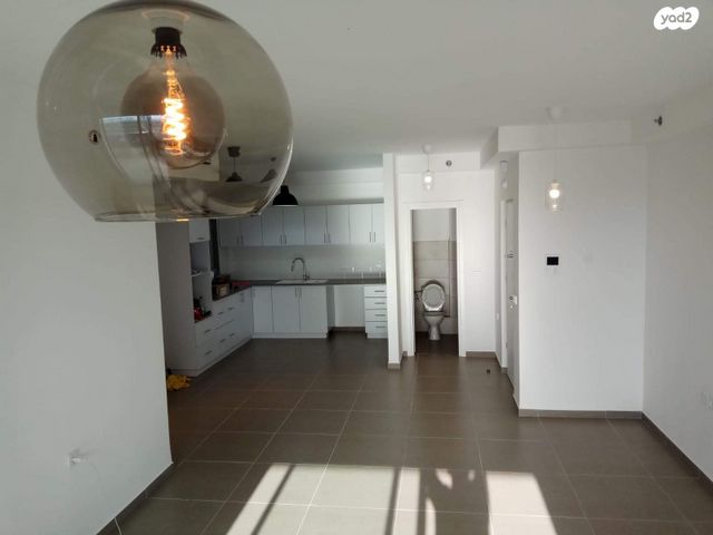 עוזי חיטמן 1