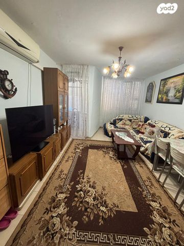 שדרות המגינים 114