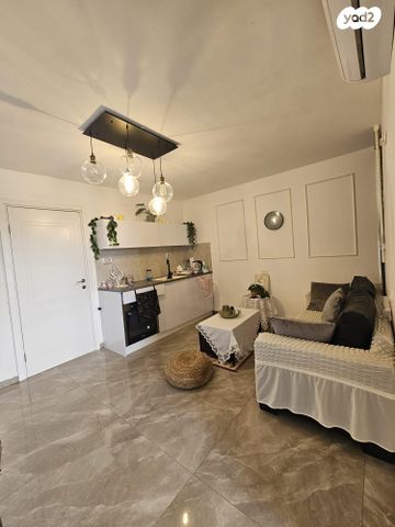 שדרות משה שרת 11