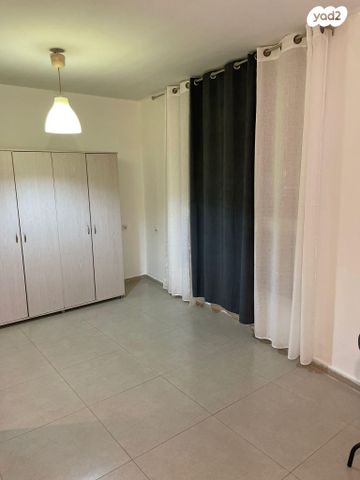 חנה רובינא 20