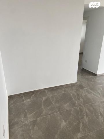 יצחק ארנסט נבנצל 1