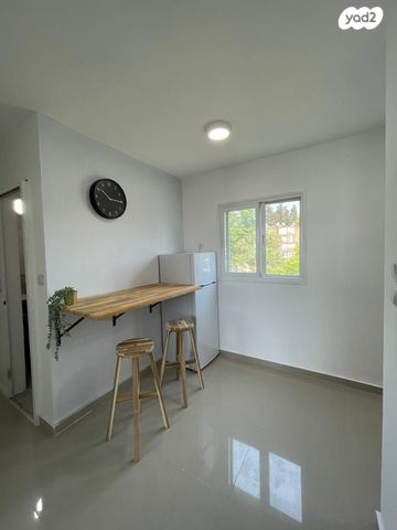 אסף שמחוני 16