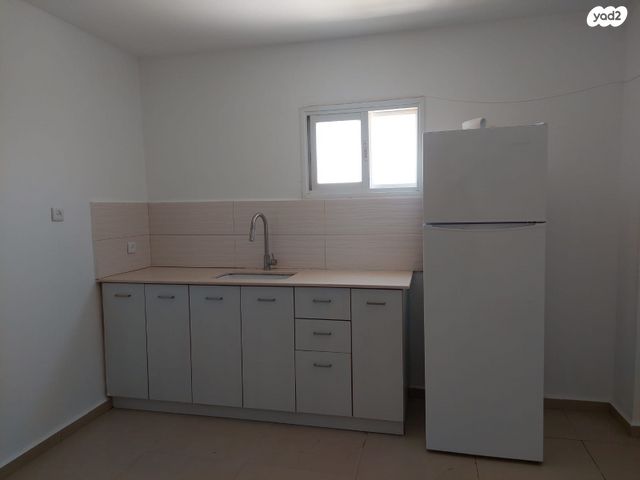 שדרות ירושלים 49