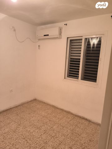 טיילת נווה 38