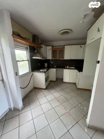 הפרטיזנים 9