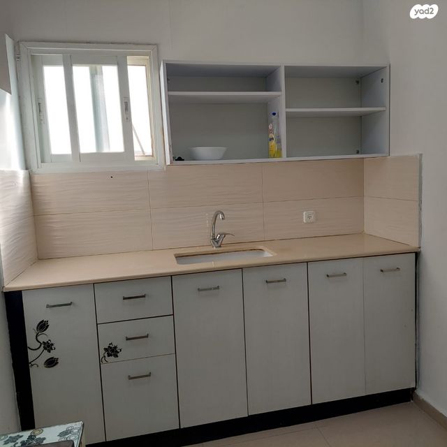 שדרות ירושלים 49