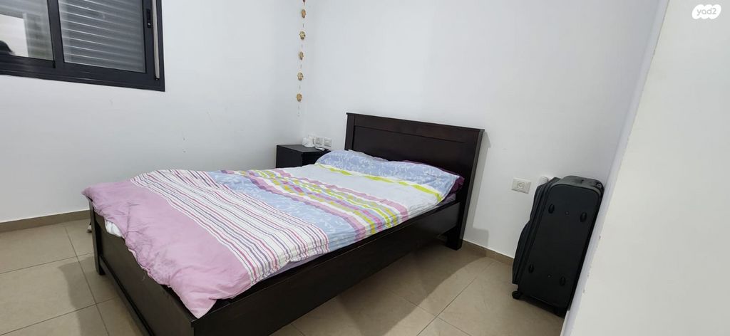 חיים הרצוג 54