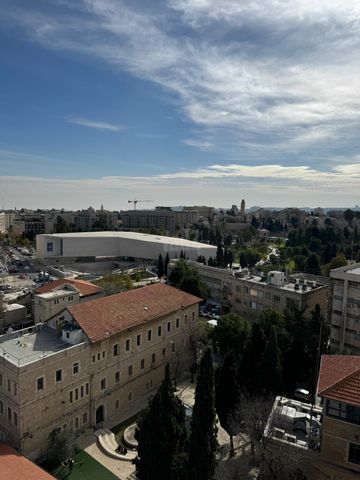 דירה להשכרה בירושלים — 4