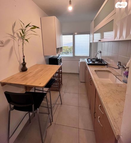 ז'בוטינסקי 8