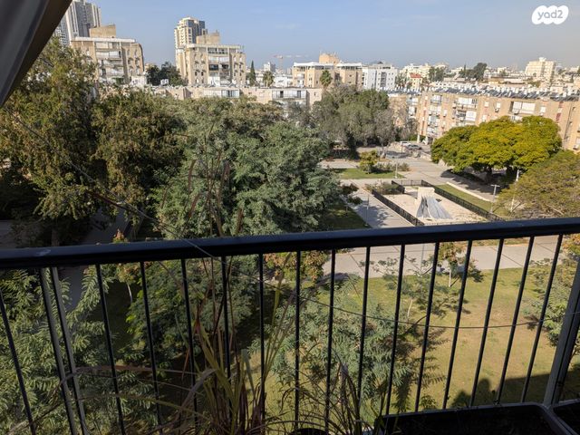 גאולים 44