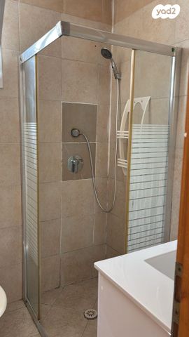 א.ד. גורדון 12