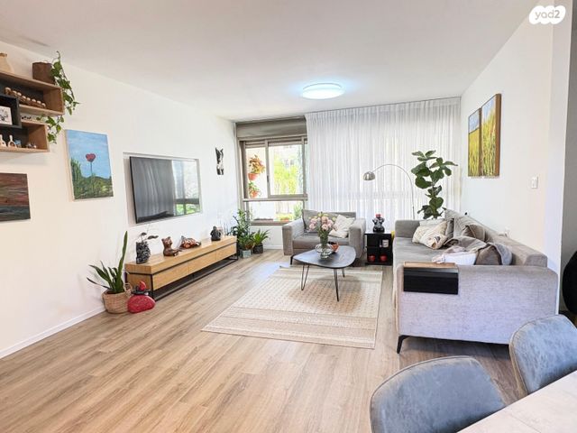 מודעת נכס, תל ברוך צפון, תל אביב יפו