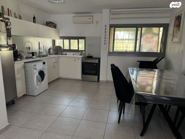 שדרות ירושלים 43