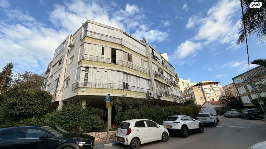 הרב הרצוג 15