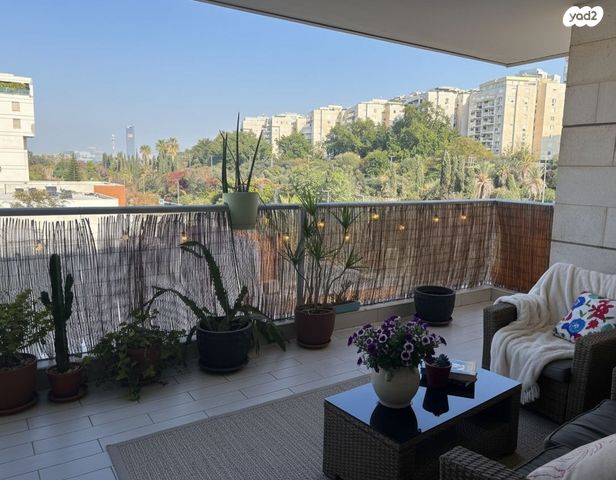 עמיחי פאגלין 