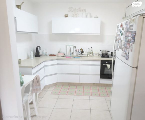 חטיבה שמונה 