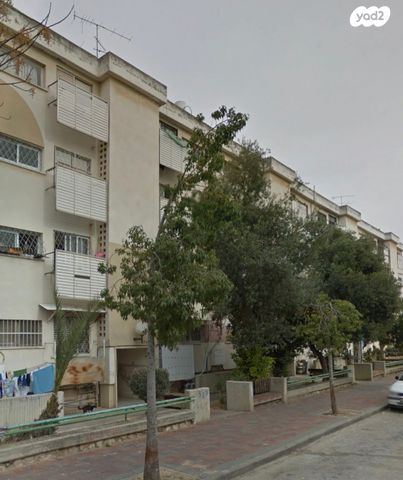 שקמים ואגמים