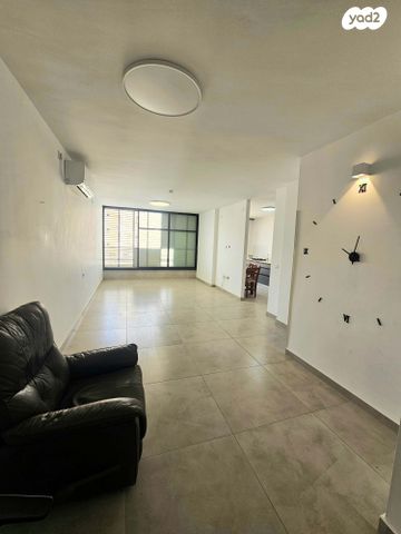 שדרות בנימין 28