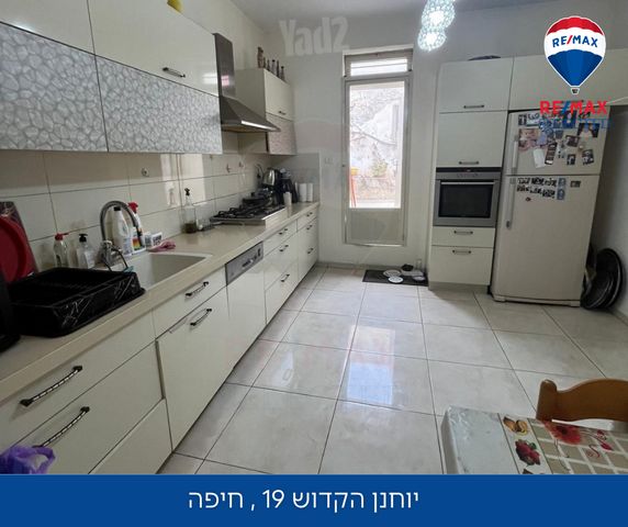 יוחנן הקדוש 19